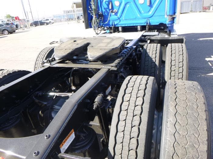 2020 Freightliner Cascadia — photo 26