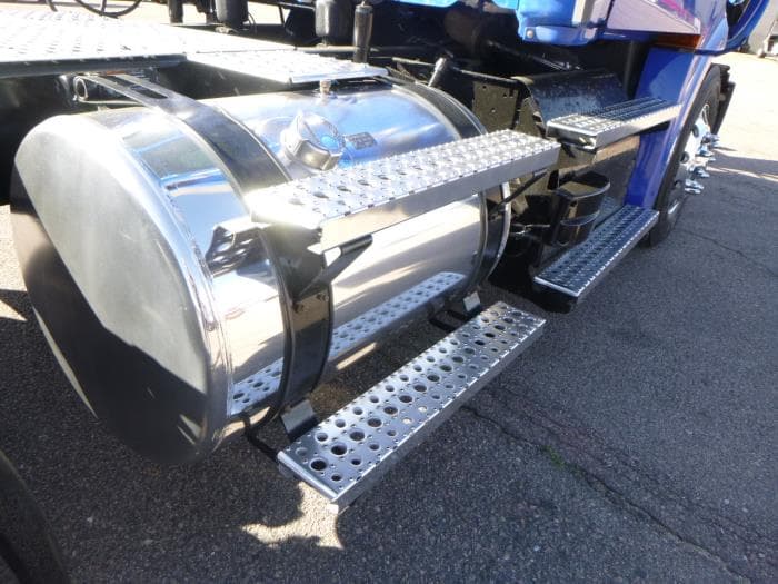 2020 Freightliner Cascadia — photo 27