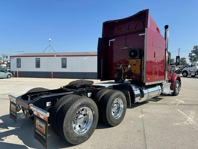 2022 Peterbilt 567 — photo 18