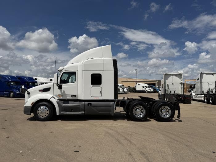 2020 Peterbilt 579 — photo 3