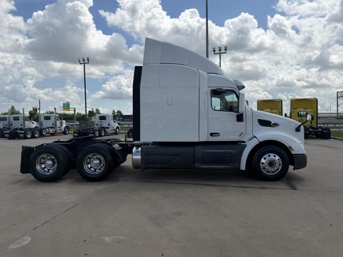 2020 Peterbilt 579 — photo 7