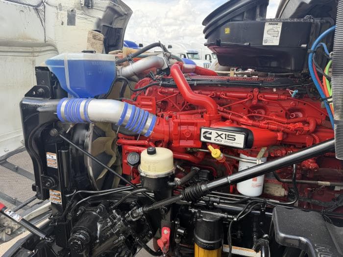 2020 Peterbilt 579 — photo 18