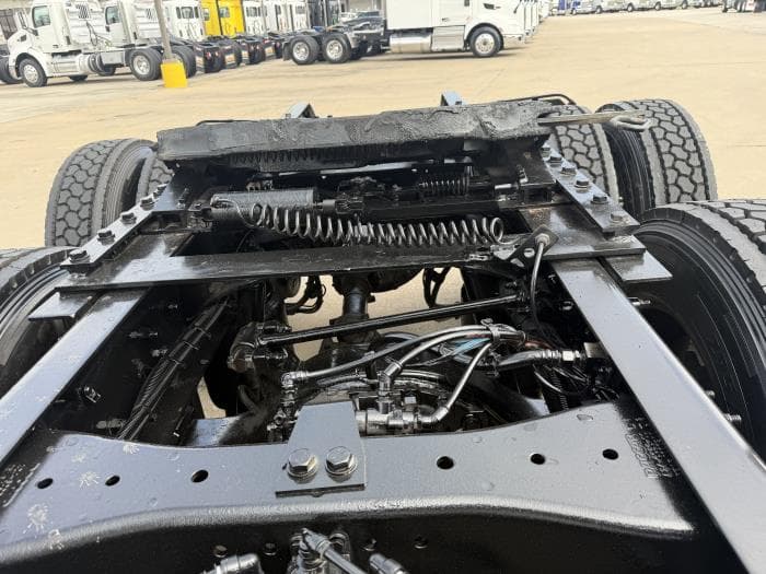 2021 Kenworth T680 — photo 13