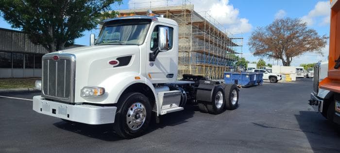 2022 Peterbilt 567 — photo 3