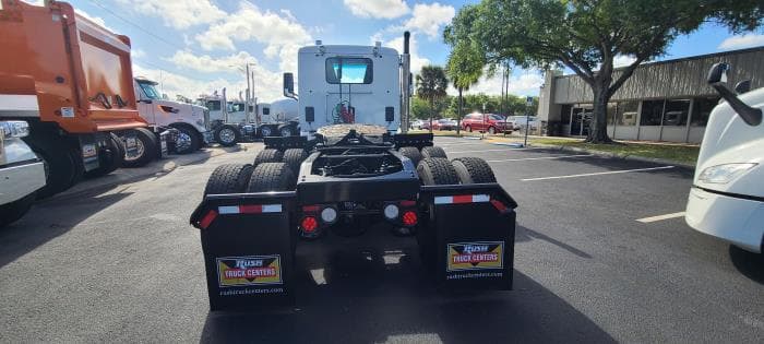 2022 Peterbilt 567 — photo 6