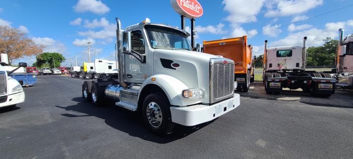 2022 Peterbilt 567 — photo 10