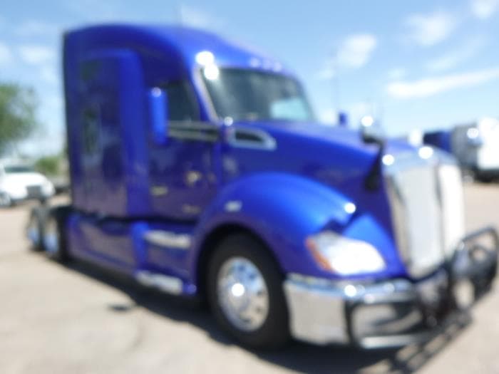 2022 Kenworth T660 — photo 8