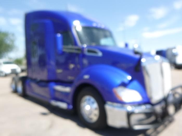 2022 Kenworth T660 — photo 9