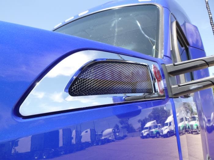 2022 Kenworth T660 — photo 12