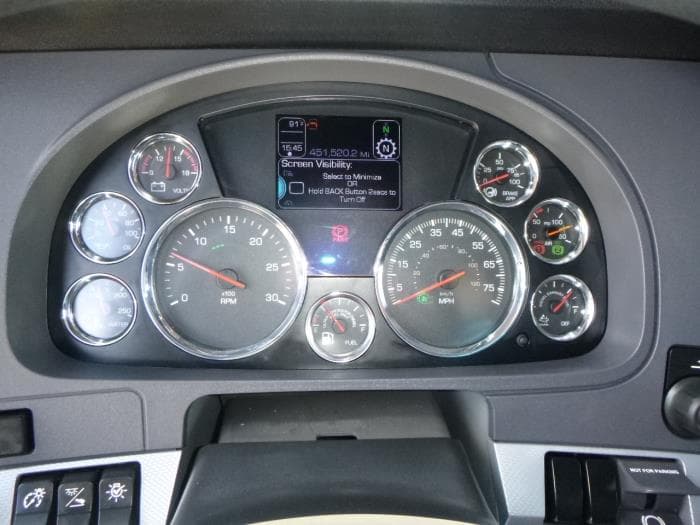 2022 Kenworth T660 — photo 17