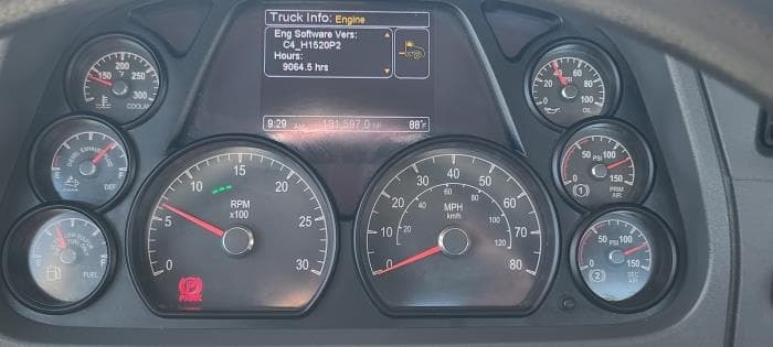 2022 Peterbilt 567 — photo 17