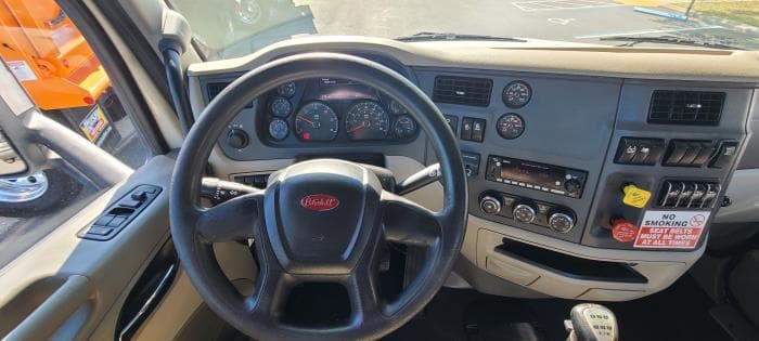2022 Peterbilt 567 — photo 19