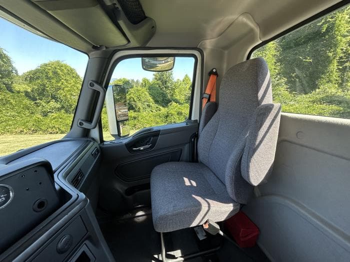 2024 International LT — photo 16
