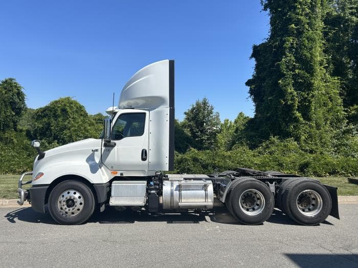 2024 International LT — photo 9