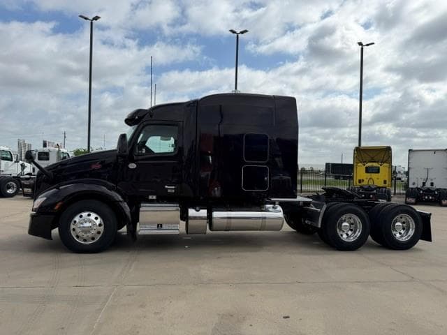 2023 Peterbilt 579 — photo 4