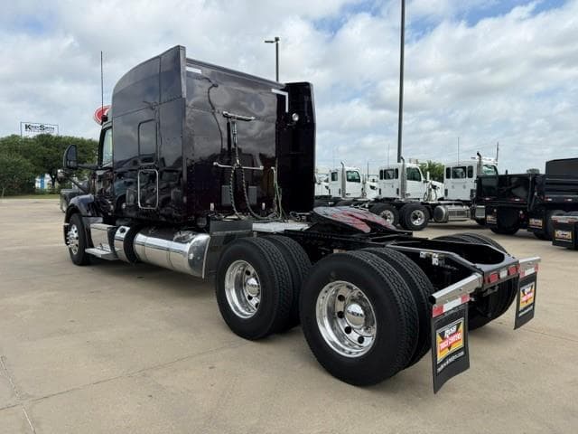 2023 Peterbilt 579 — photo 5
