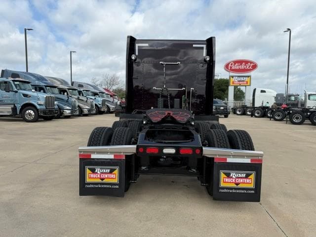 2023 Peterbilt 579 — photo 6
