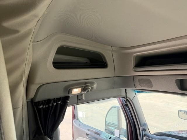 2023 Peterbilt 579 — photo 48