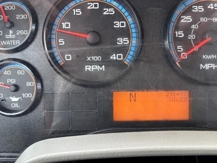 2018 International 4300 — photo 11