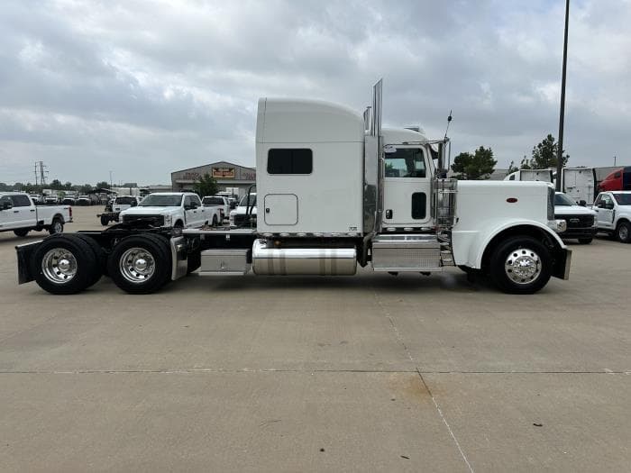 2024 Peterbilt 389 — photo 5