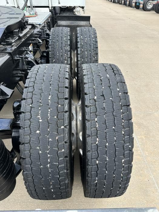 2024 Peterbilt 389 — photo 7