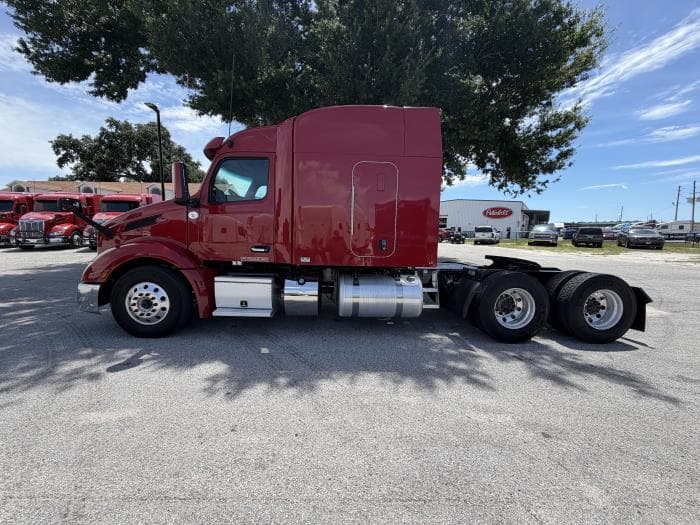 2023 Peterbilt 579 — photo 5