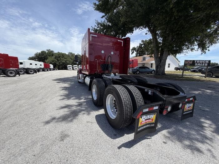 2023 Peterbilt 579 — photo 6