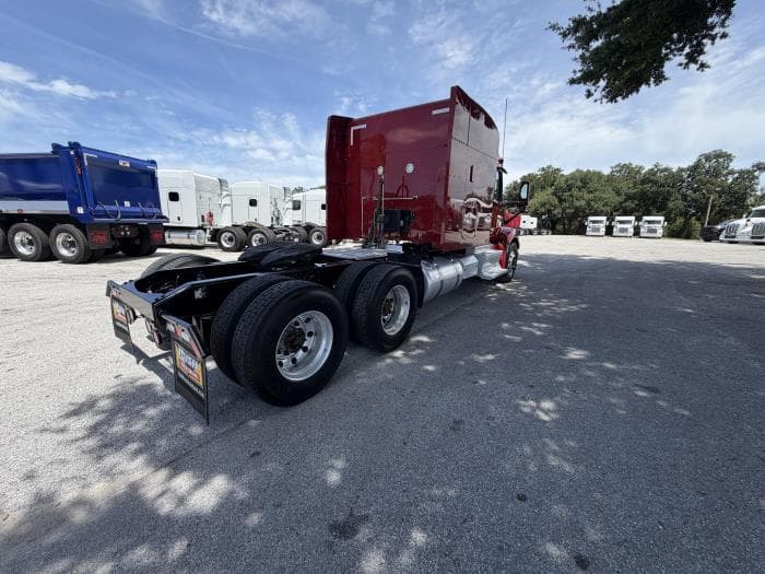 2023 Peterbilt 579 — photo 8