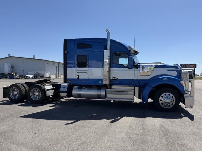 2024 Kenworth W990 — photo 8