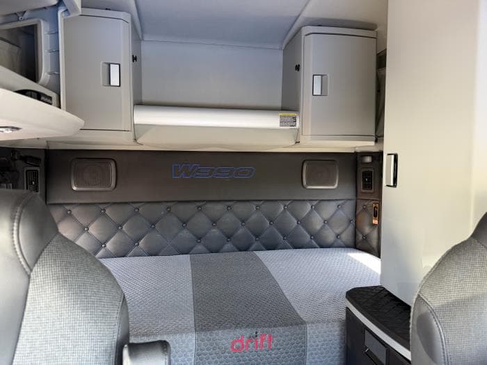 2024 Kenworth W990 — photo 22