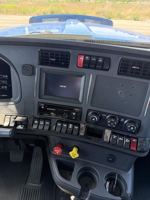 2024 Kenworth W990 — photo 17
