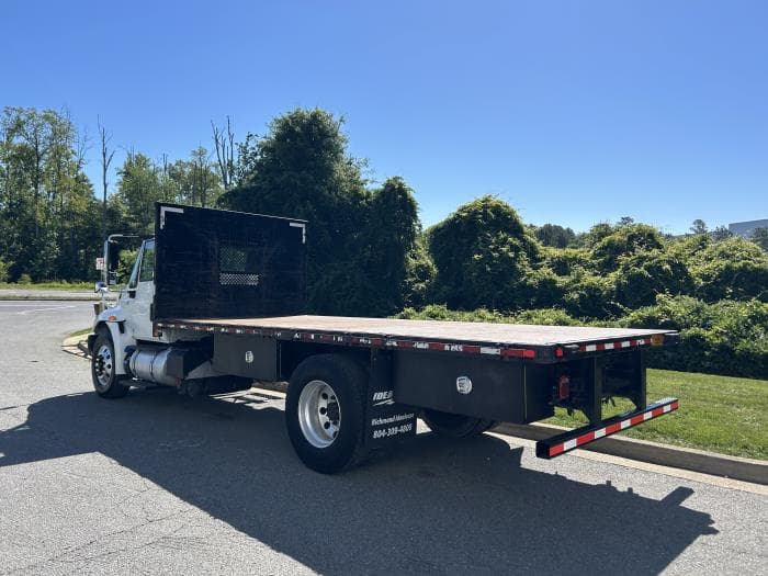 2019 International 4300 — photo 6
