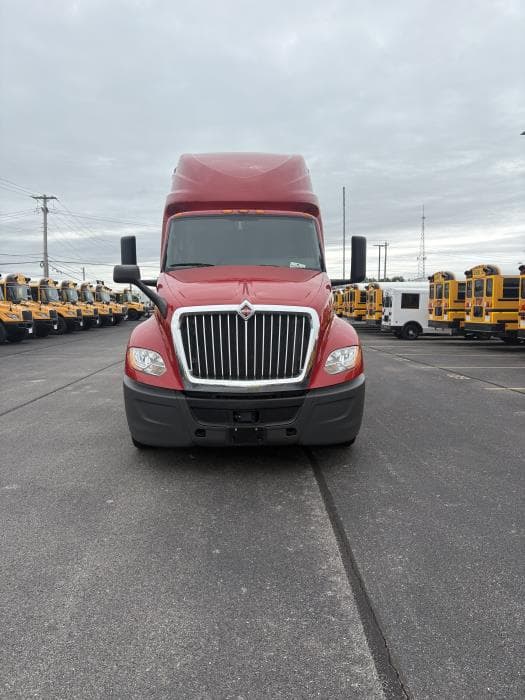 2023 International LT — photo 8