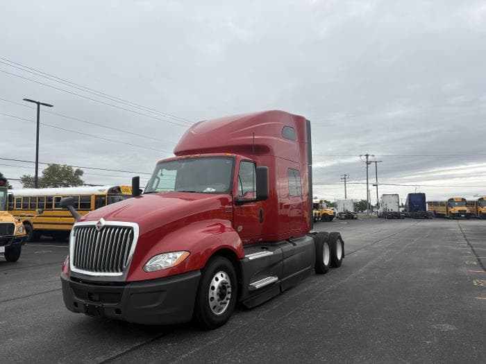2023 International LT — photo 10