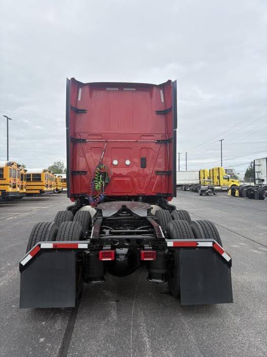 2023 International LT — photo 12