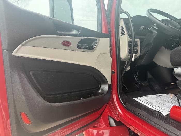 2023 Peterbilt 579 — photo 20