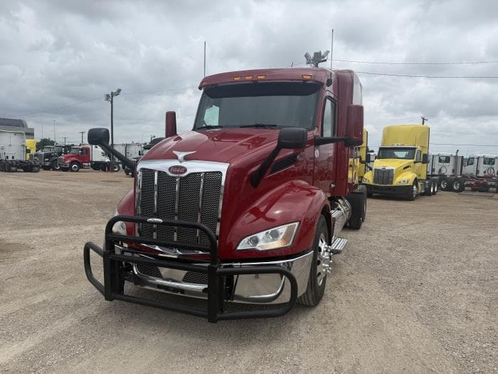 2023 Peterbilt 579 — photo 22