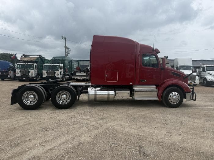2023 Peterbilt 579 — photo 30