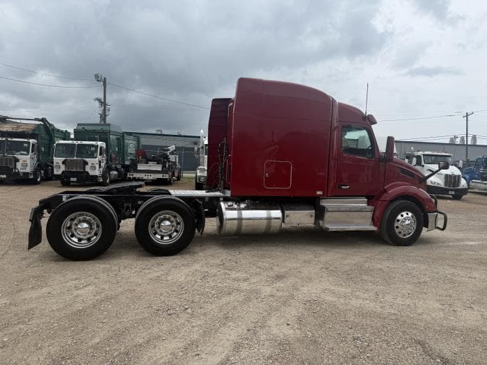 2023 Peterbilt 579 — photo 31
