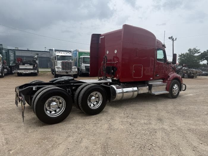 2023 Peterbilt 579 — photo 33