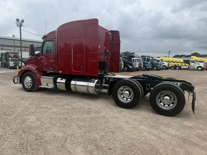 2023 Peterbilt 579 — photo 41