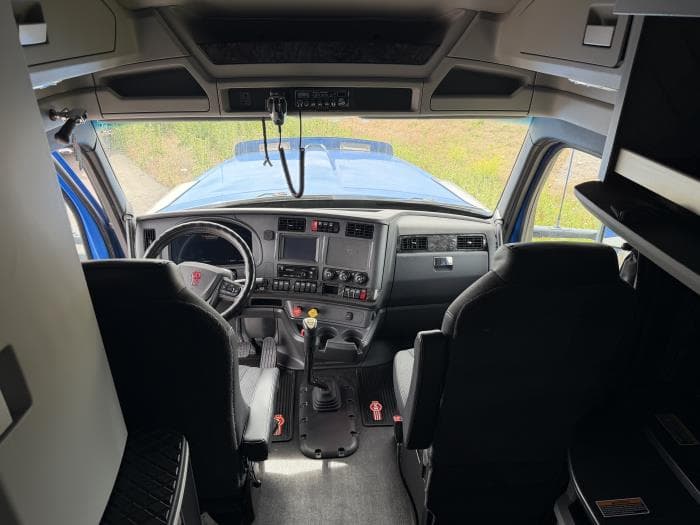 2024 Kenworth W990 — photo 21