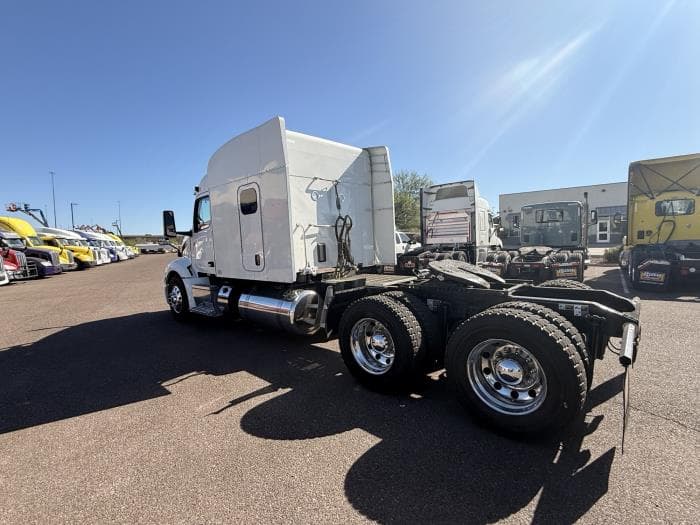 2022 Peterbilt 579 — photo 4