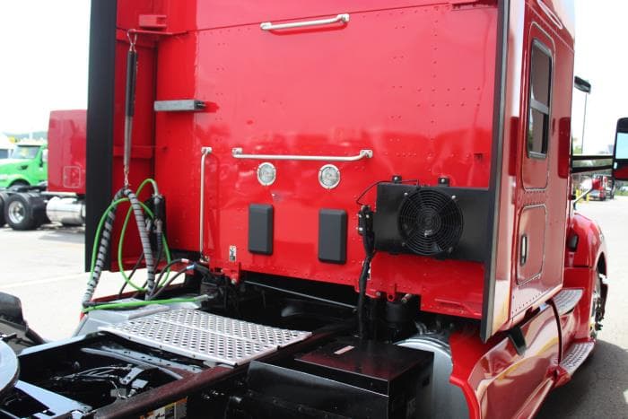 2022 Kenworth T680 — photo 7