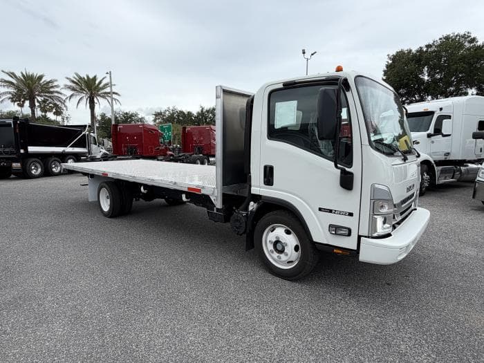 2025 Isuzu NRR in Orlando, FL — photo 8