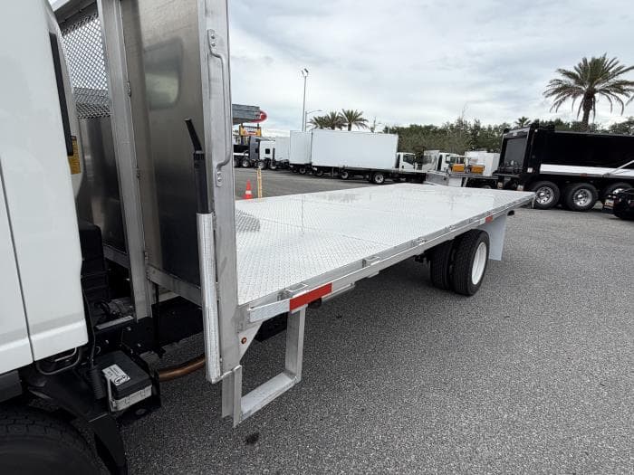 2025 Isuzu NRR in Orlando, FL — photo 10