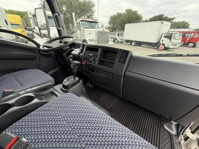 2025 Isuzu NRR in Orlando, FL — photo 18