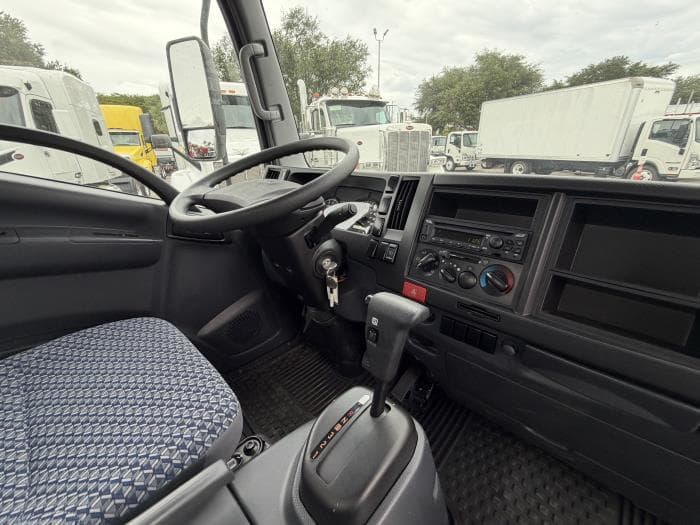 2025 Isuzu NRR in Orlando, FL — photo 19