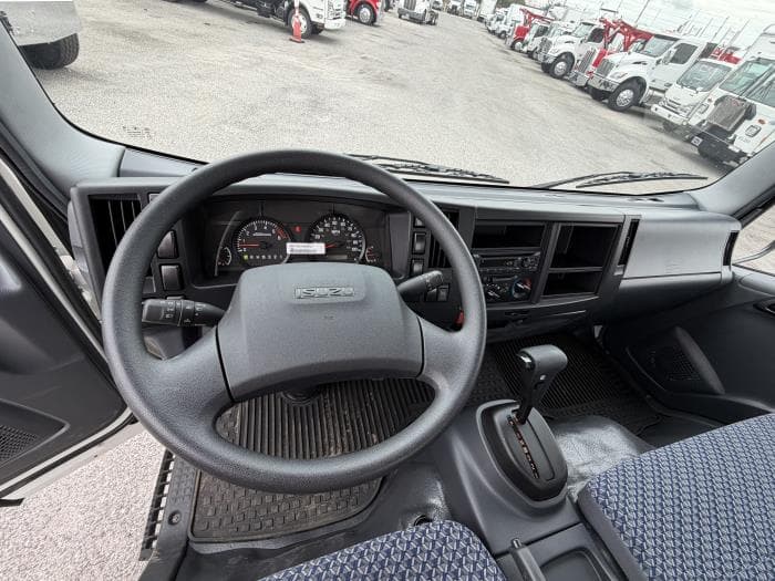 2025 Isuzu NRR in Orlando, FL — photo 21