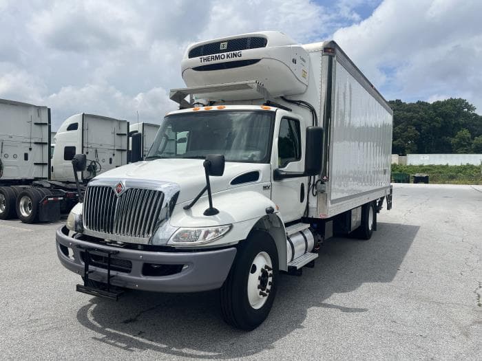 2019 International MV — photo 2